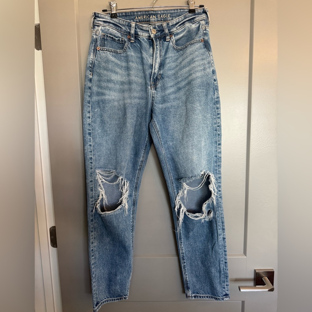 American Eagle Outfitters Mom Jean size 6 Strigid Blue Denim